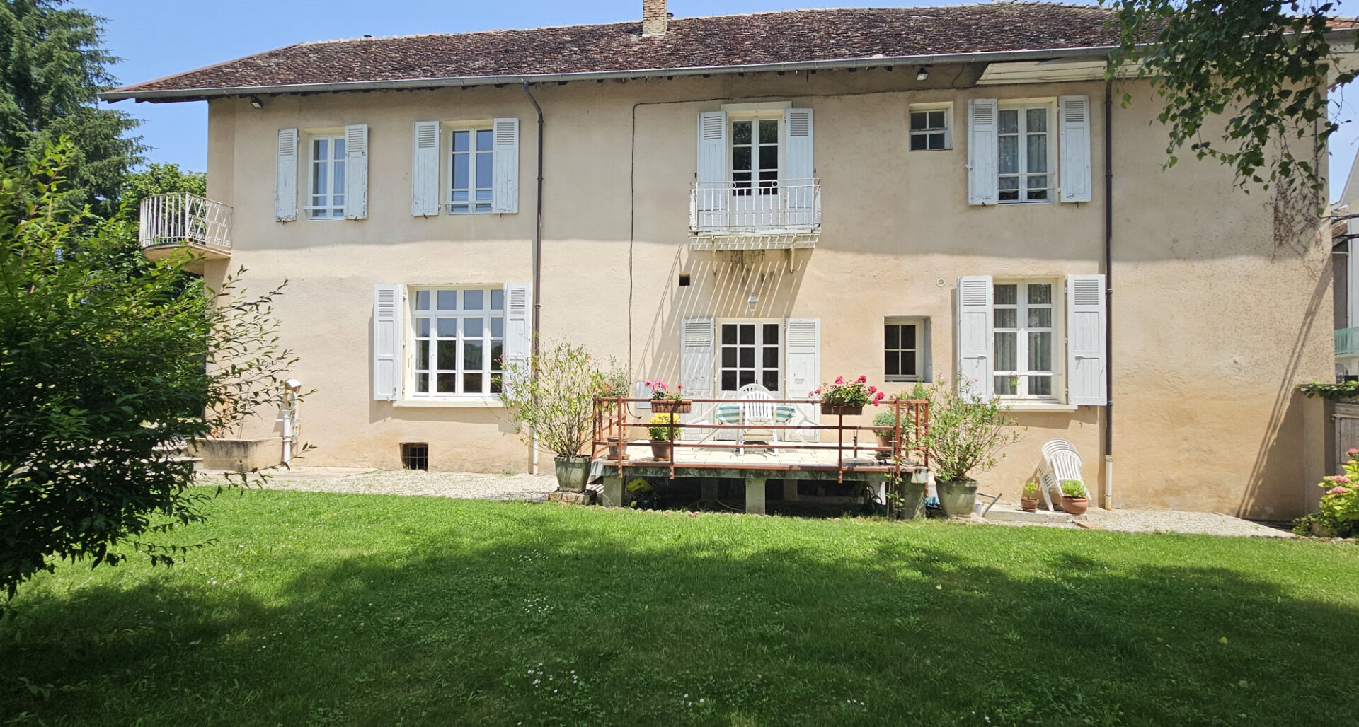 Agence immobilière de COMPARET IMMO - COMPARET IMMOBILIER CHAMBERY