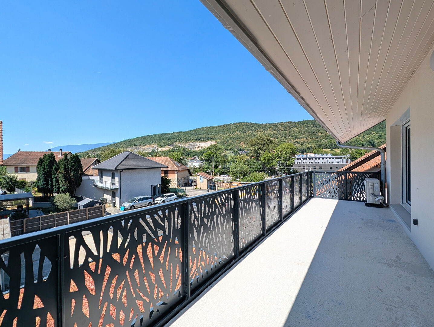 Agence immobilière de COMPARET IMMO - COMPARET IMMOBILIER AIX LES BAINS