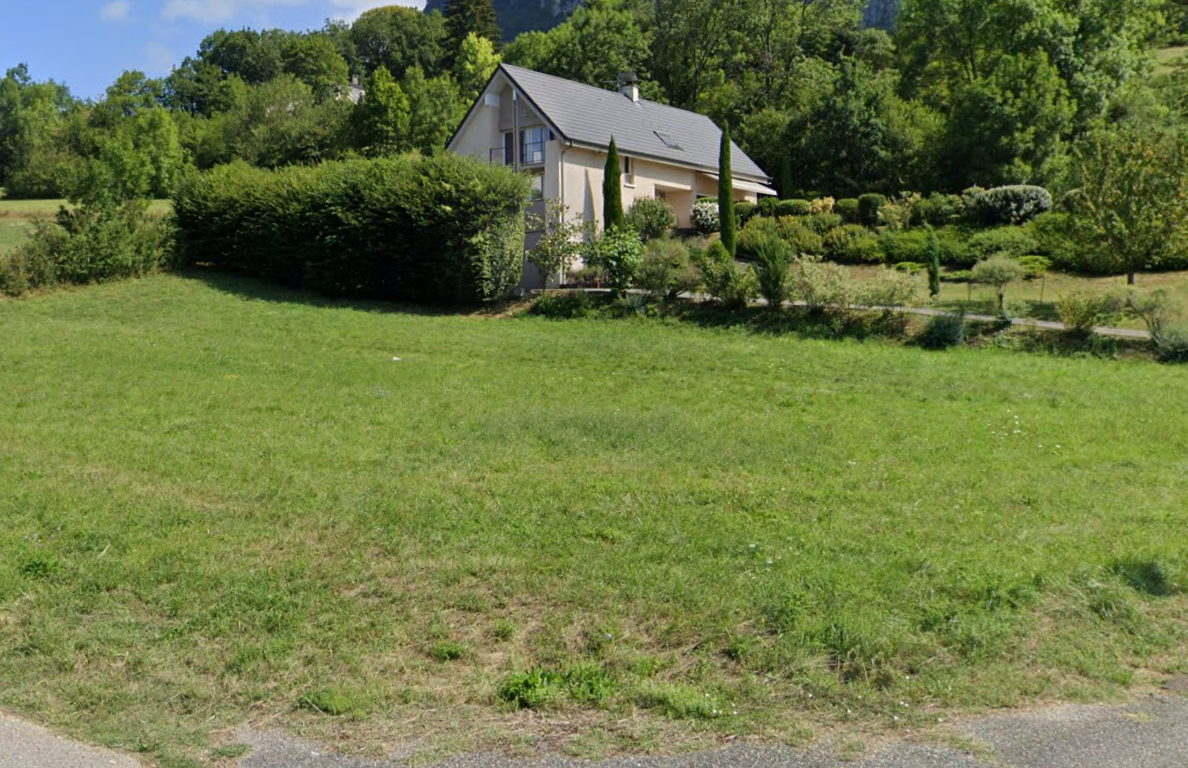 Saint Alban Leysse - Terrain constructible - 970M²