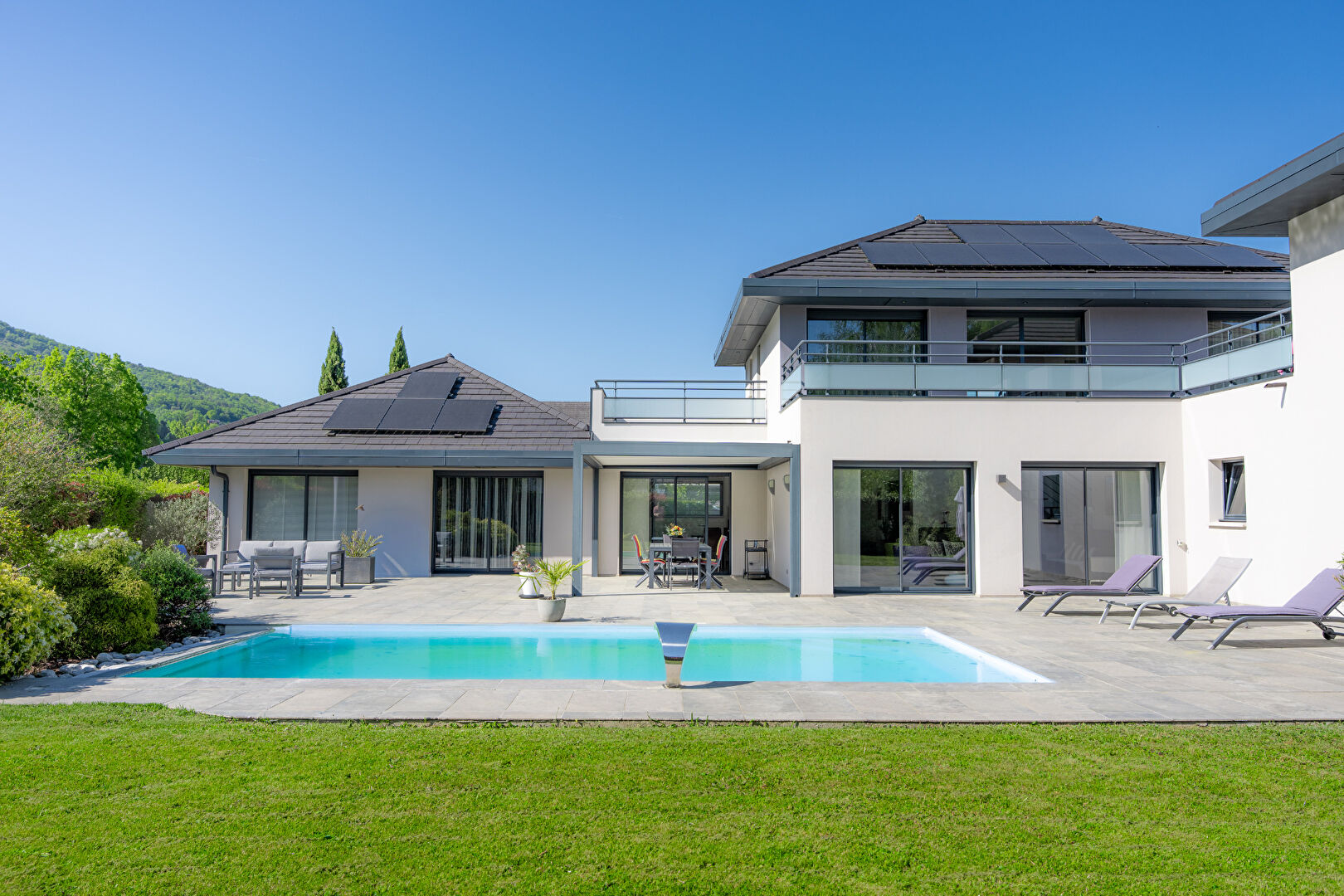 Agence immobilière de COMPARET IMMO - COMPARET IMMOBILIER AIX LES BAINS