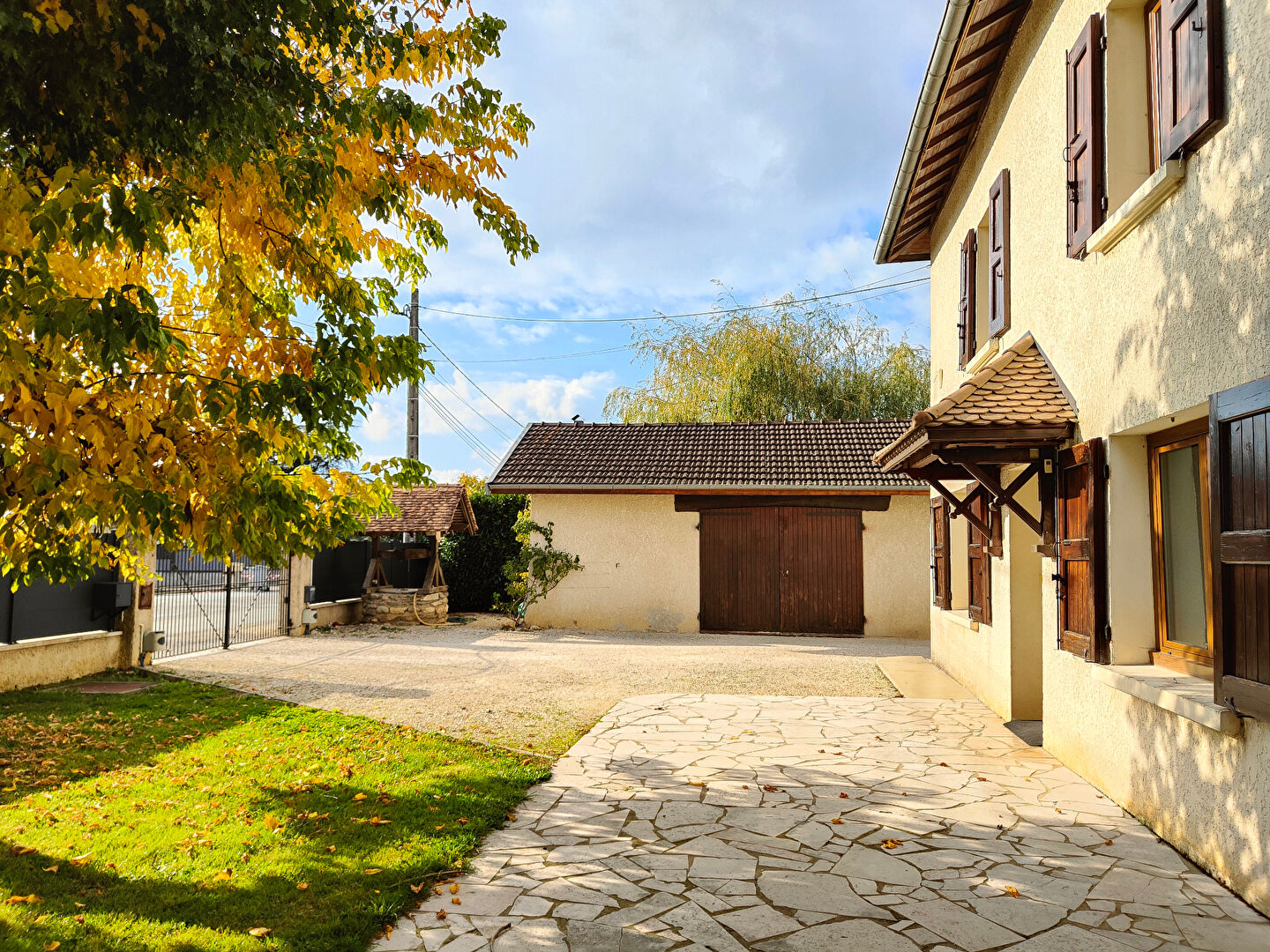 Photo Maison dauphinoise - 141m² - Corbelin image 1/6