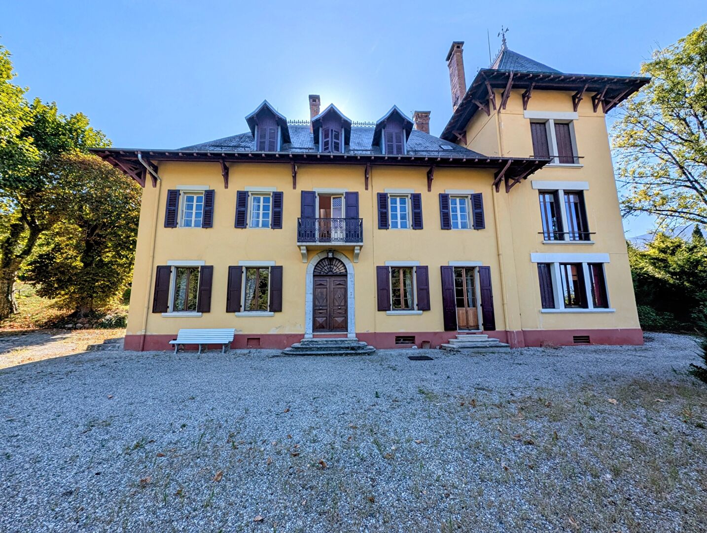 Agence immobilière de COMPARET IMMO - COMPARET IMMOBILIER AIX LES BAINS