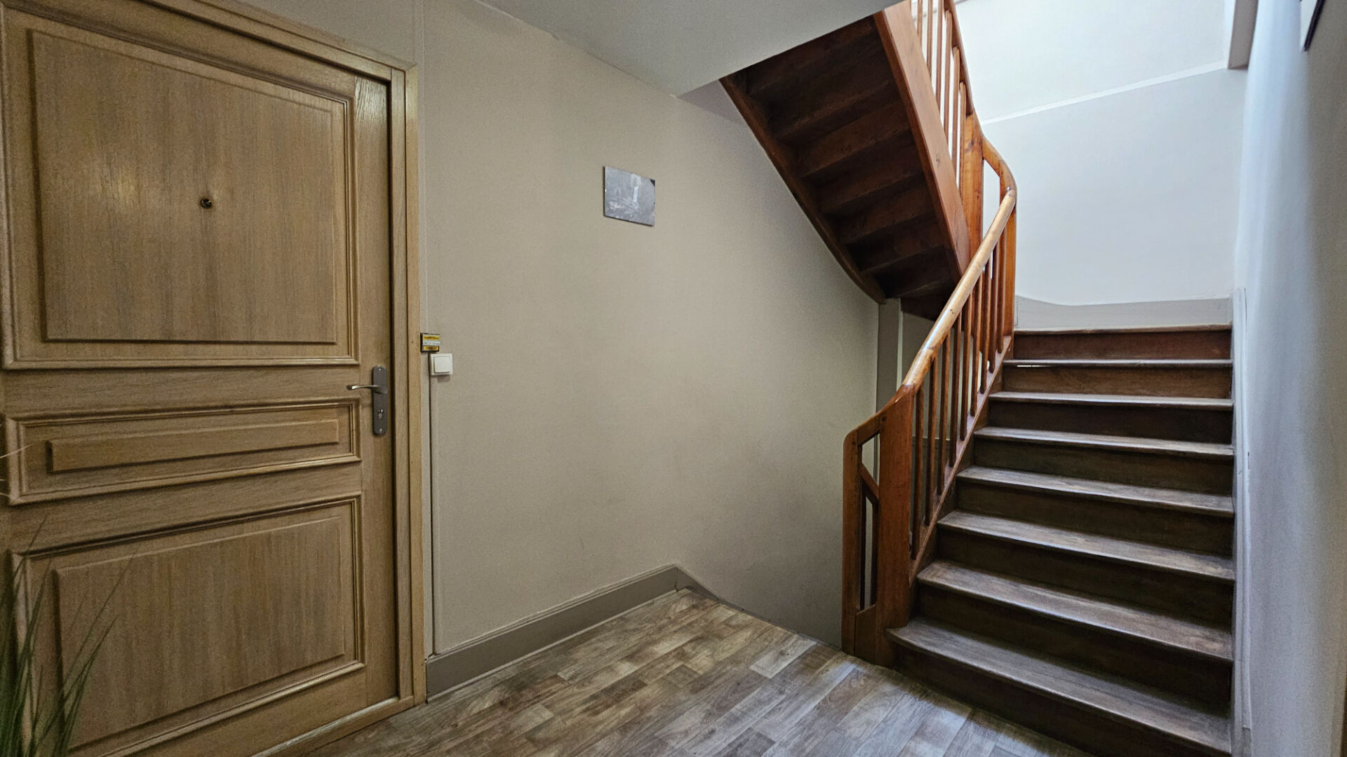 Photo Appartement Saint Laurent Du Pont 3 pièce(s) Duplex  - 64M² LOI CARREZ image 2/6