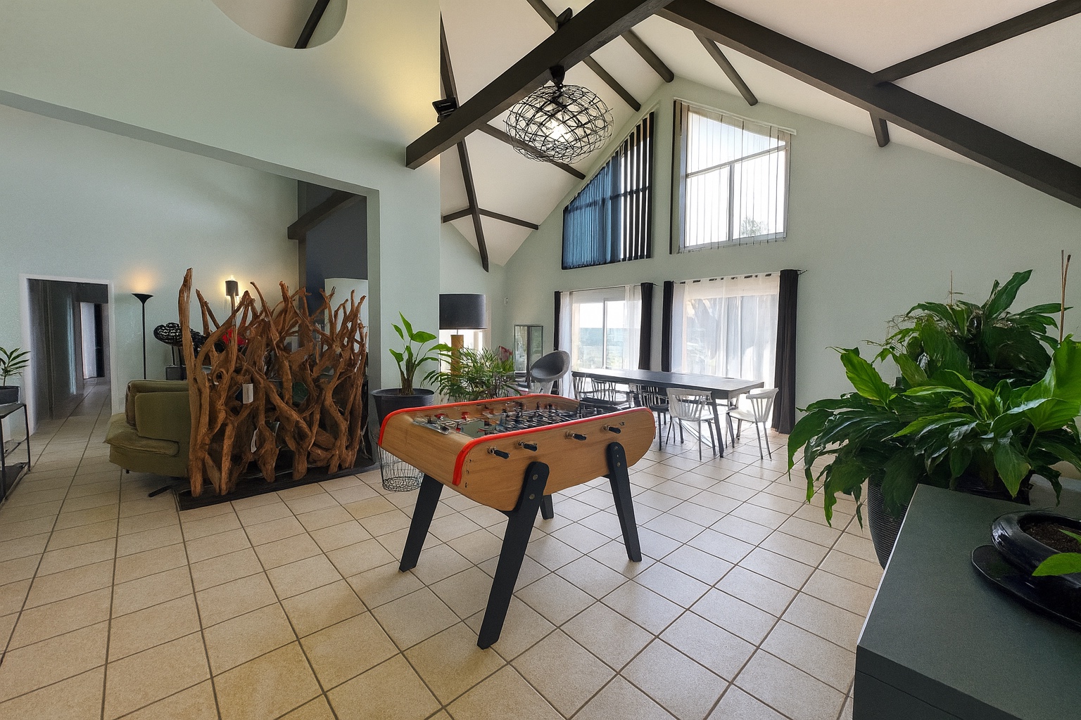 Photo Rare : maison de plain-pied de 217 m² avec vue panoramique image 5/6