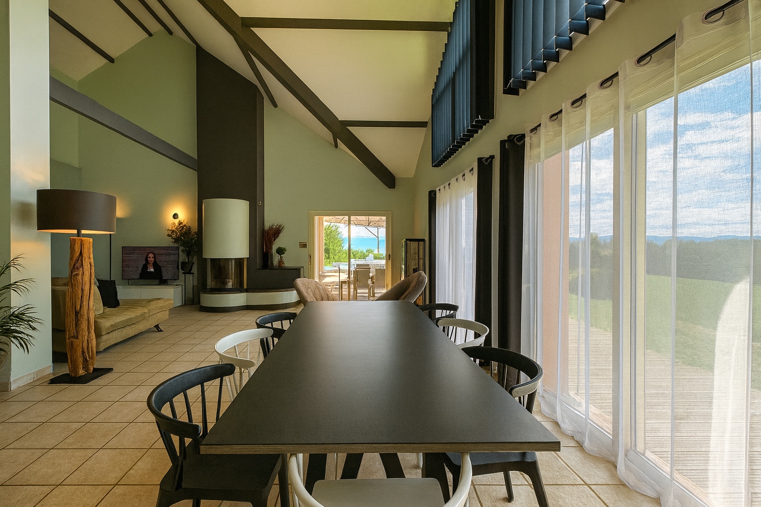 Photo Rare : maison de plain-pied de 217 m² avec vue panoramique image 6/6