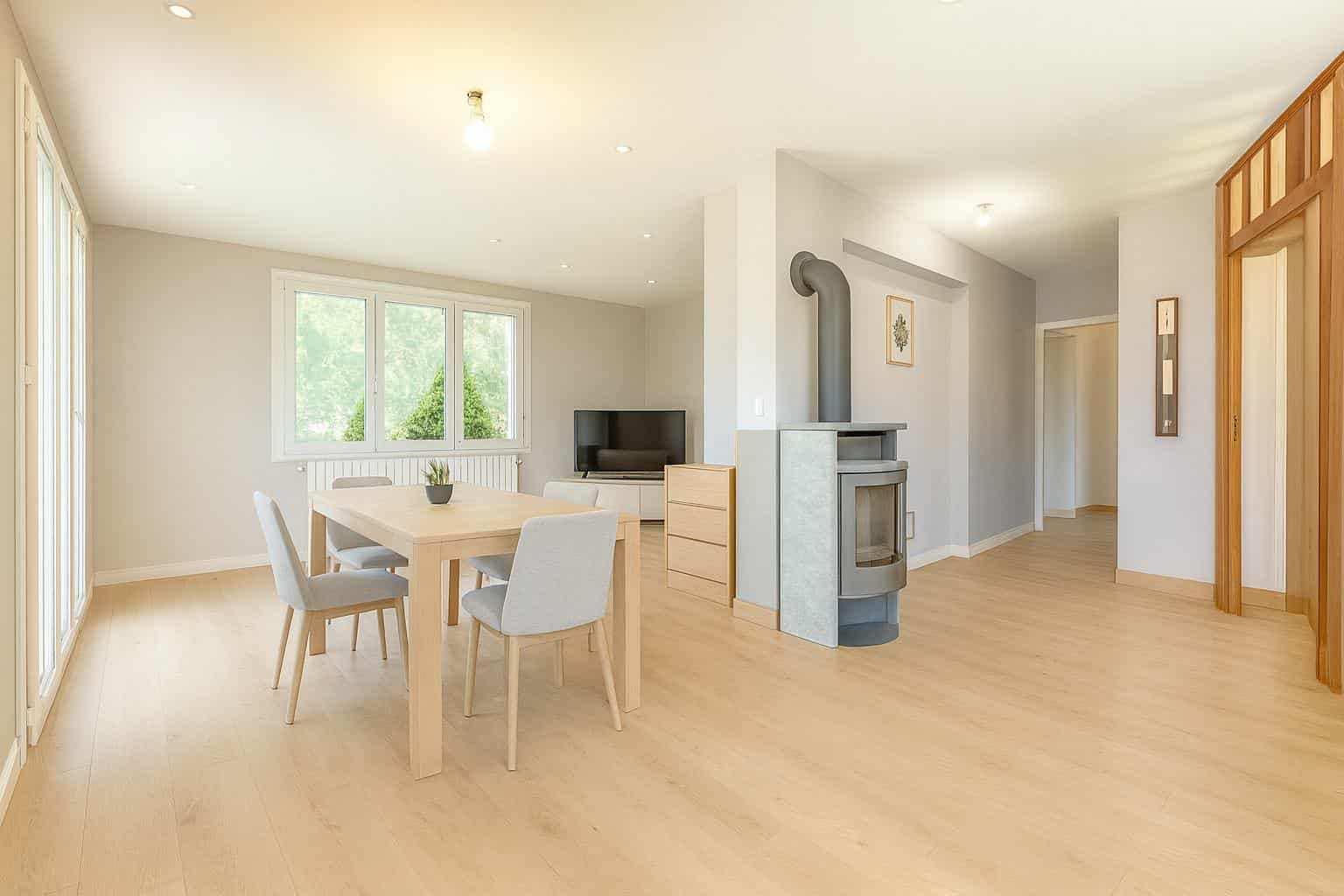 Appartement Brison Saint Innocent 8 pièce(s) 147.2 m2