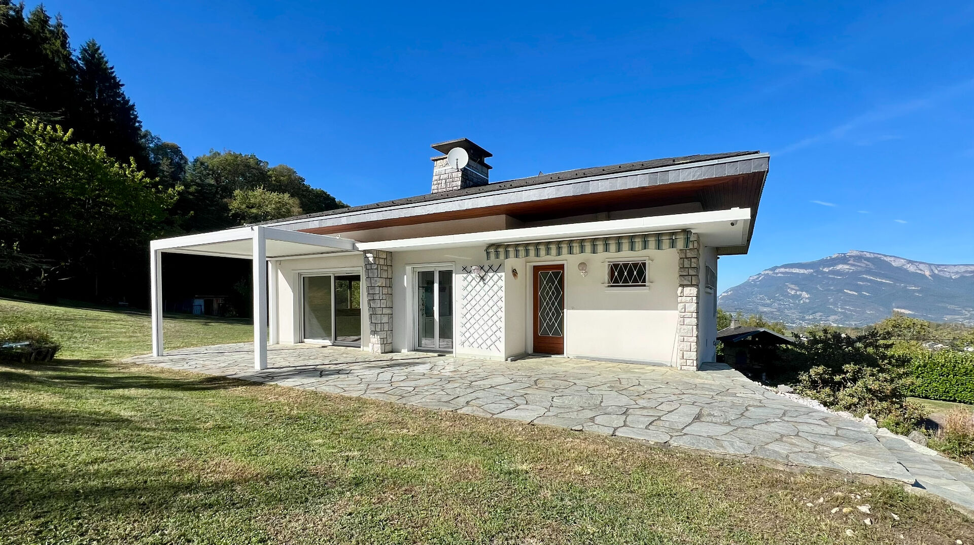 Agence immobilière de COMPARET IMMO - COMPARET IMMOBILIER CHAMBERY