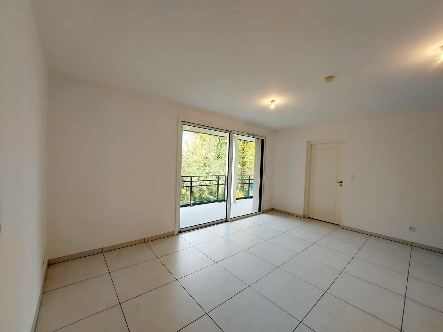 Photo À louer  Appartement T3 de 51 m² à Aix-les-Bains image 6/6