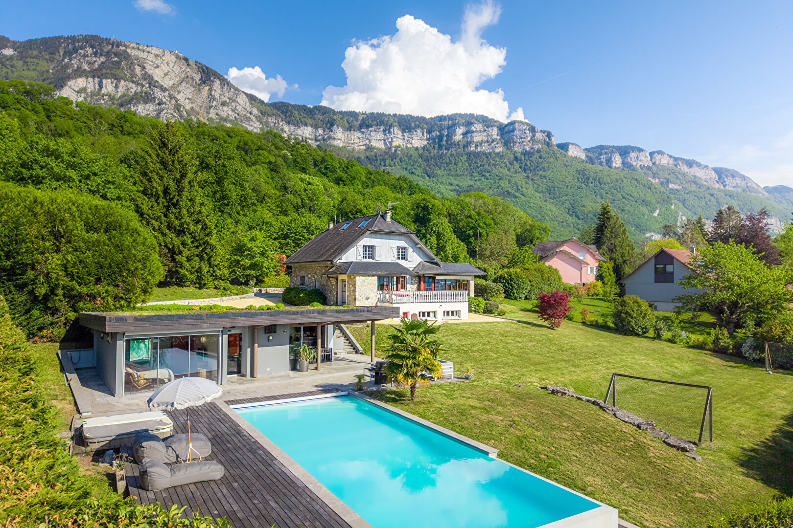 Maison avec vue lac du Bourget, à 10 min d'Aix-les-Bains