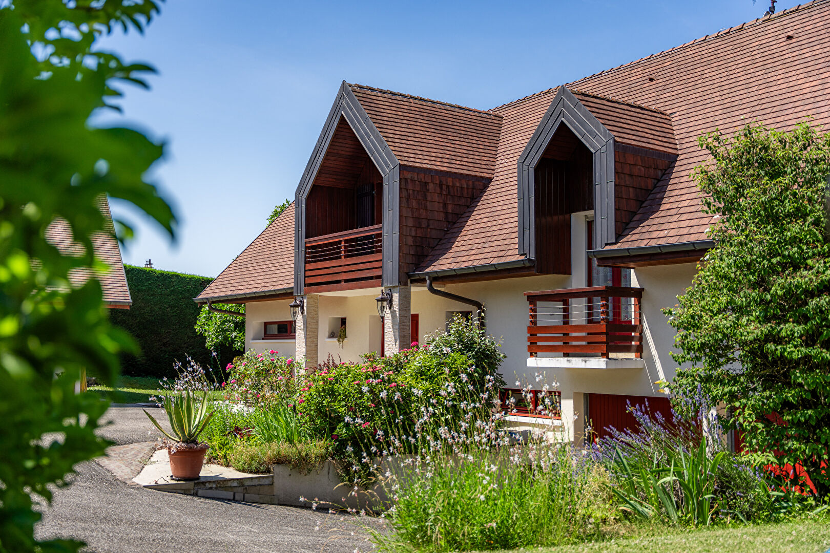 Agence immobilière de COMPARET IMMO - COMPARET IMMOBILIER AIX LES BAINS