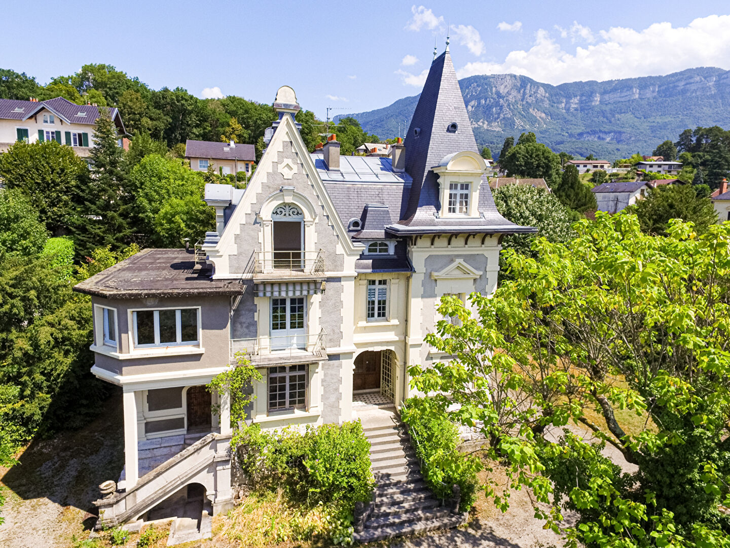 Agence immobilière de COMPARET IMMO - COMPARET IMMOBILIER AIX LES BAINS
