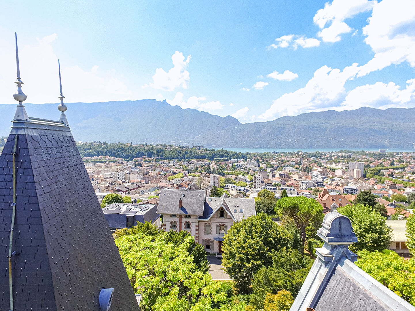 Agence immobilière de COMPARET IMMO - COMPARET IMMOBILIER AIX LES BAINS