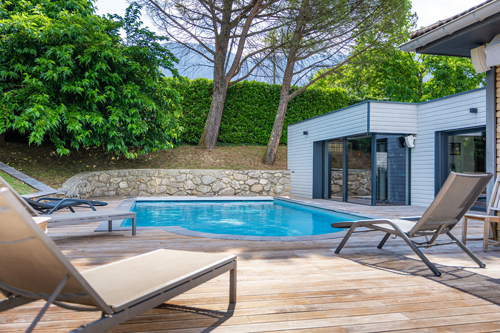 Agence immobilière de COMPARET IMMO - COMPARET IMMOBILIER AIX LES BAINS