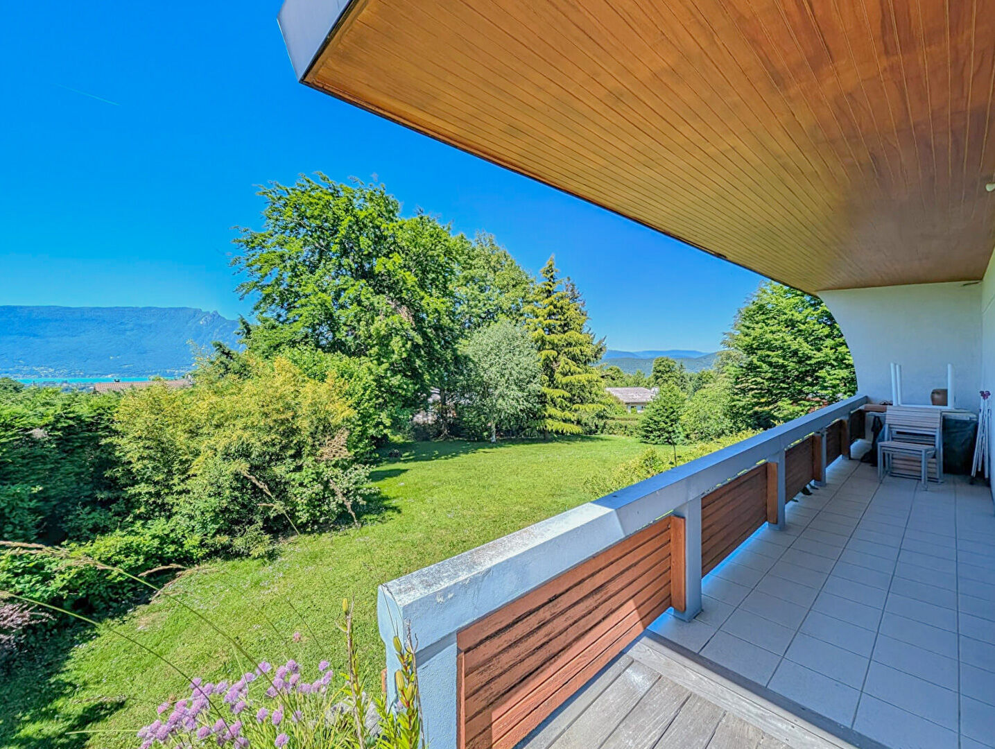 Agence immobilière de COMPARET IMMO - COMPARET IMMOBILIER AIX LES BAINS