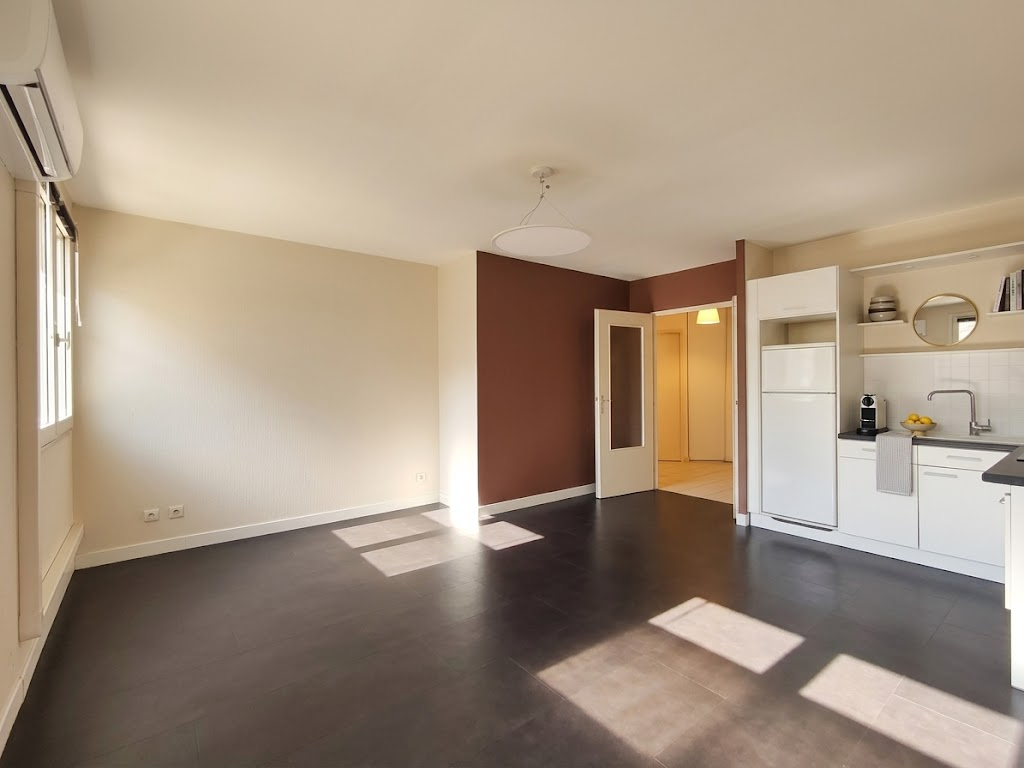 Agence immobilière de COMPARET IMMO - COMPARET IMMOBILIER LYON