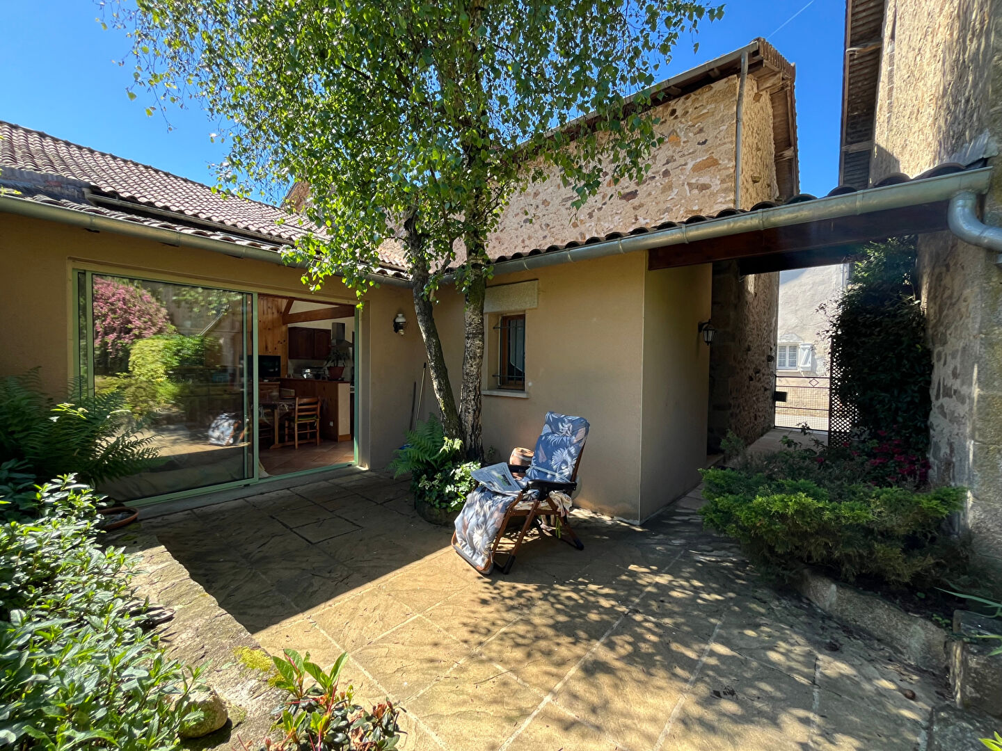 Maison 4 chambres + bureau, et grange de 128m² - Chaptelat