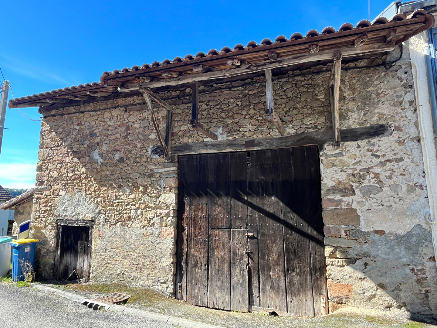Agence immobilière de 
 Coste Immobilier - COSTE IMMOBILIER 
