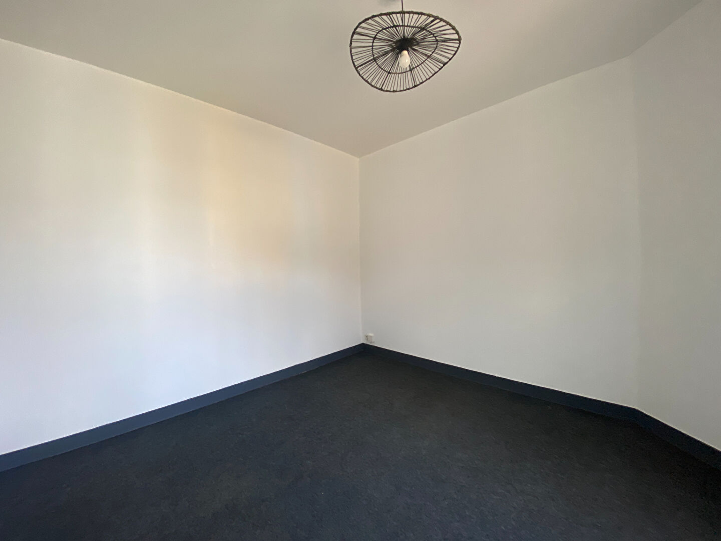 RUE ARMAND BARBES, Beau T2 de 32.12m² !