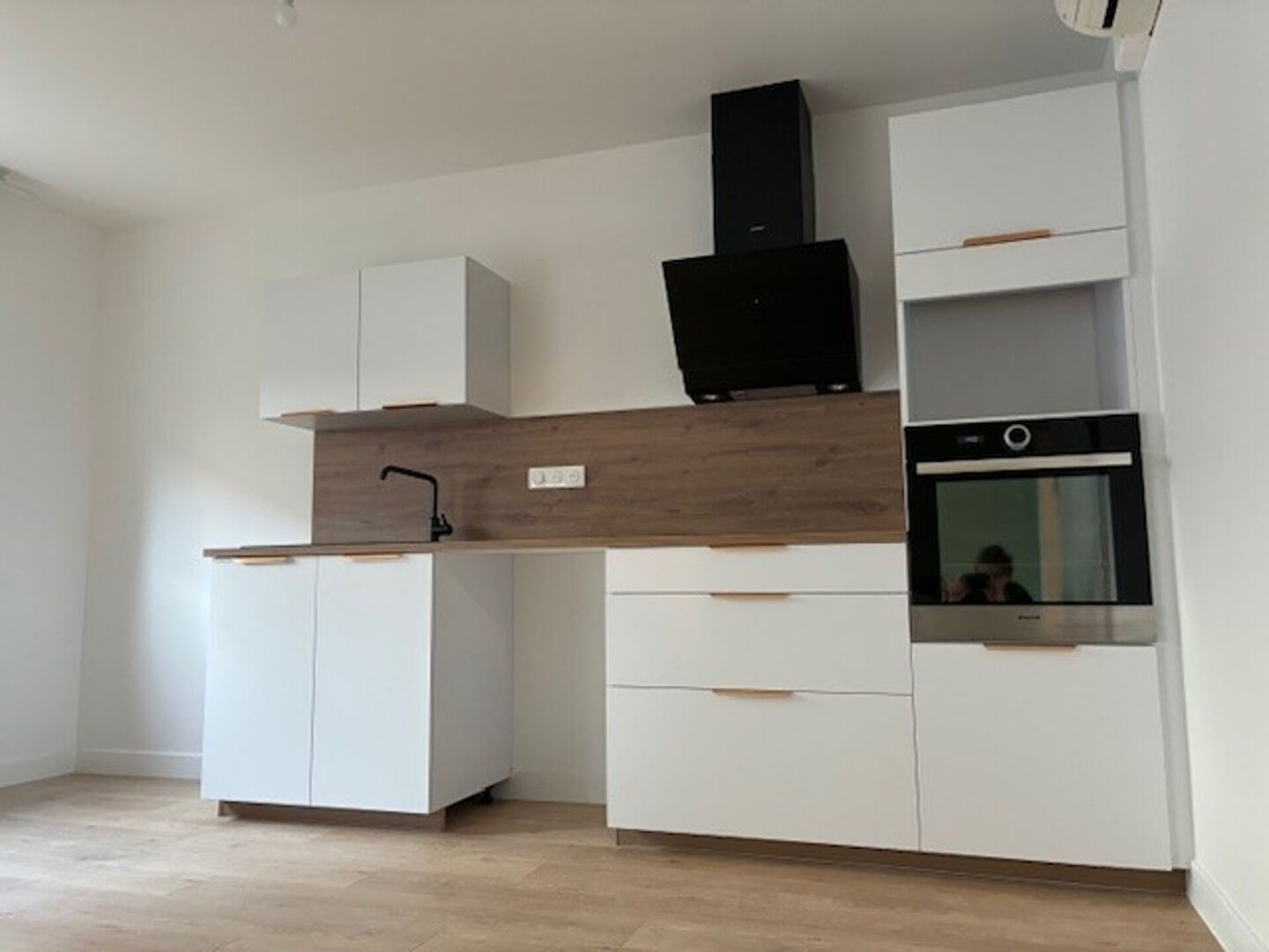 RUE FRANCOIS PERRIN, T3 de 74.61 m² refait à neuf avec parking !