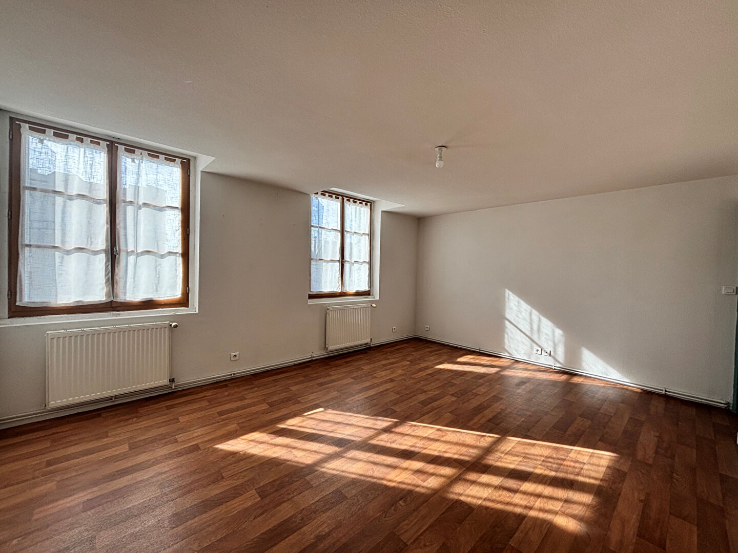 Agence immobilière de 
 Coste Immobilier - COSTE IMMOBILIER 
