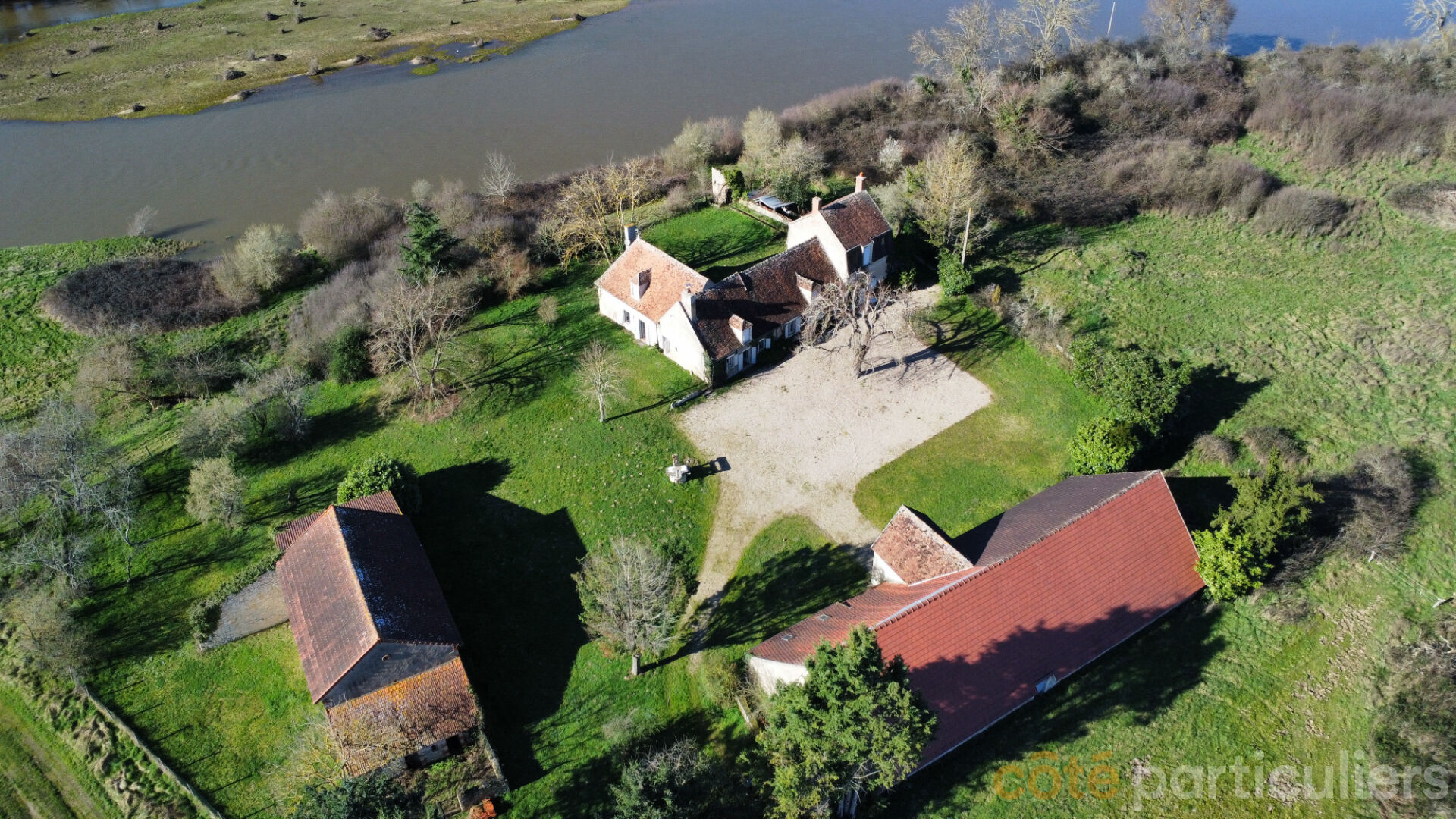 Agence immobilière de Côté Particuliers Saint-Amand-Montrond