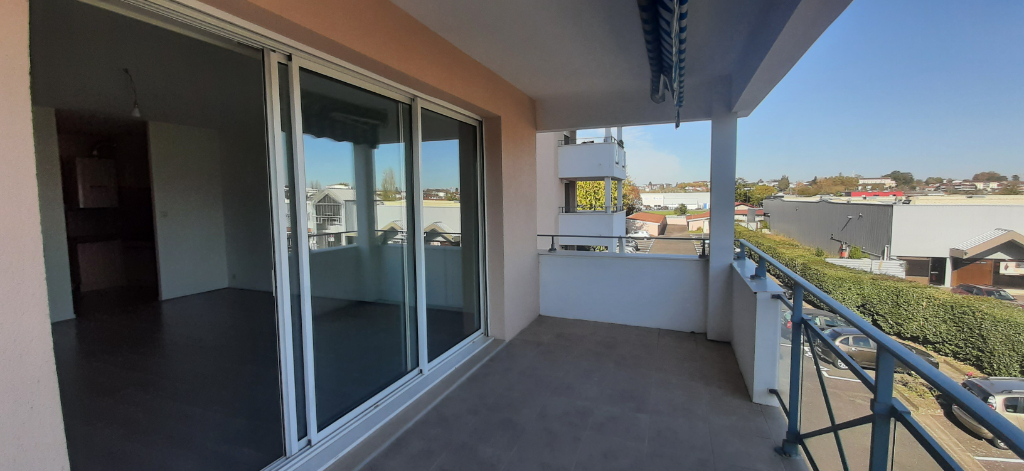 Appartement  3 pièces 63.23 m2 avec terrasse+ parking+ cave