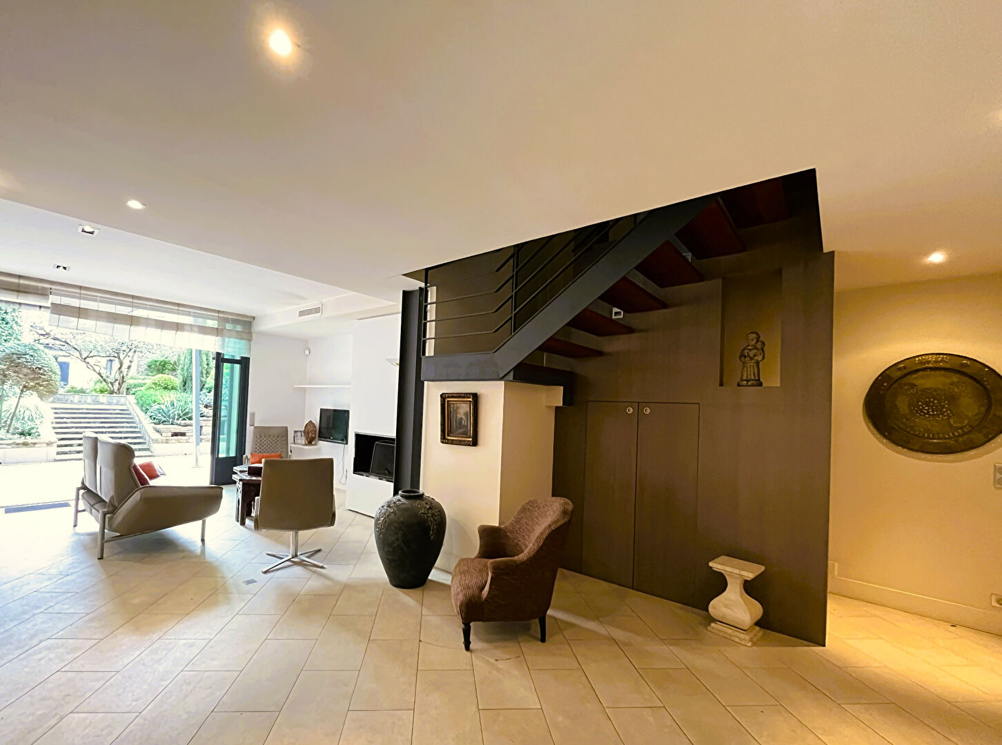 Photo A Dax  maison de ville de 176 m2 sur 3 niveaux image 3/6