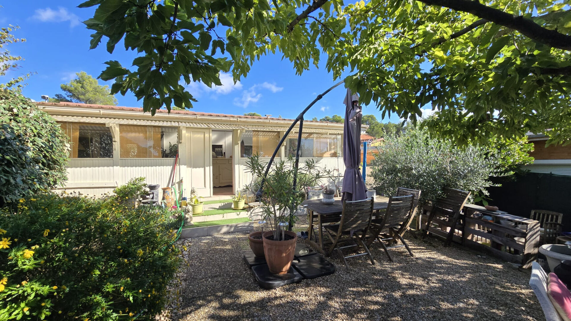 Agence immobilière de COUZINET IMMOBILIER Le Beausset