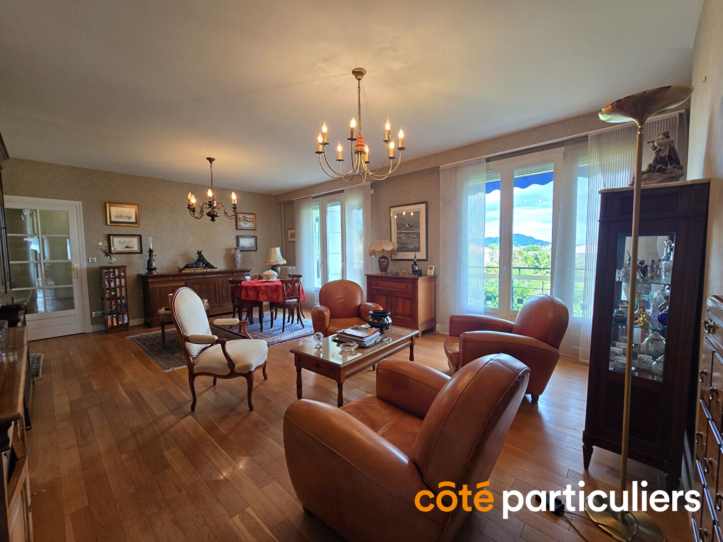 Photo Appartement Agen 5 pièce(s) 130 m2 - Garage  Cellier - 3 balcons image 4/6