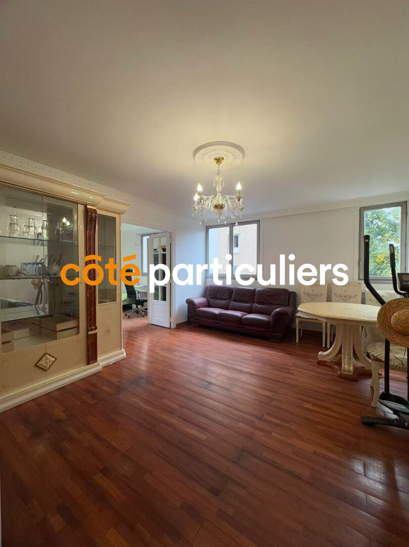Appartement Paris 4 pièces 82.39 m2