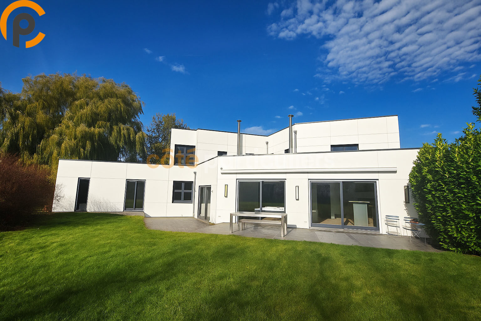 Maison 8 pieces - 231 m²