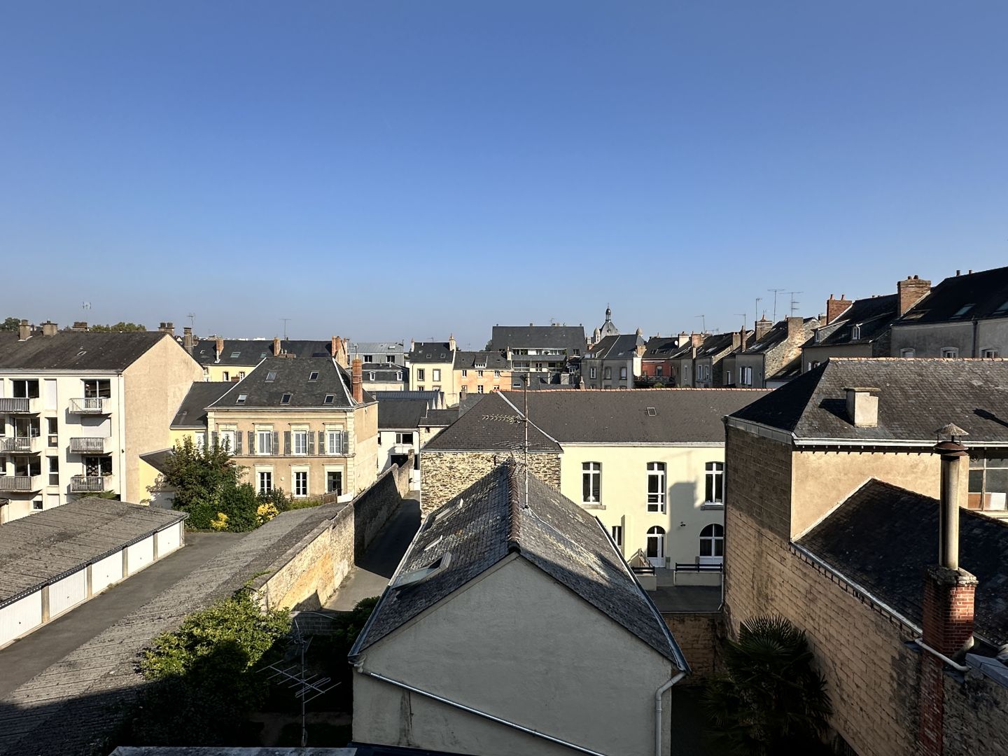 Photo A VENDRE - LAVAL - Appartement Type 2 image 4/5