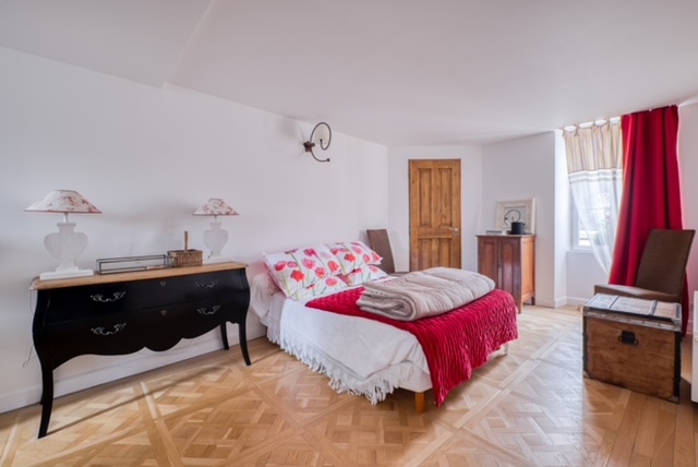 Photo A VENDRE - LAVAL - Maison 155 m2 image 3/6