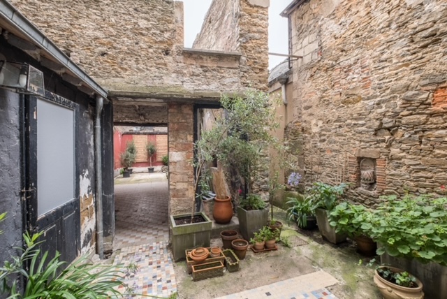 Photo A VENDRE - LAVAL - Maison 155 m2 image 6/6