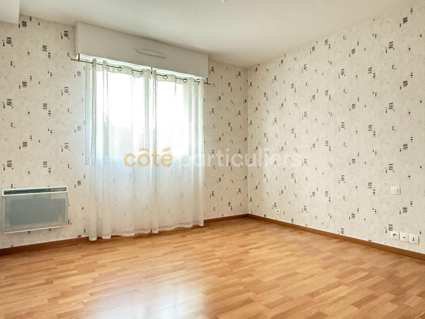 Photo A VENDRE - LAVAL - Maison 4 chambres image 4/6