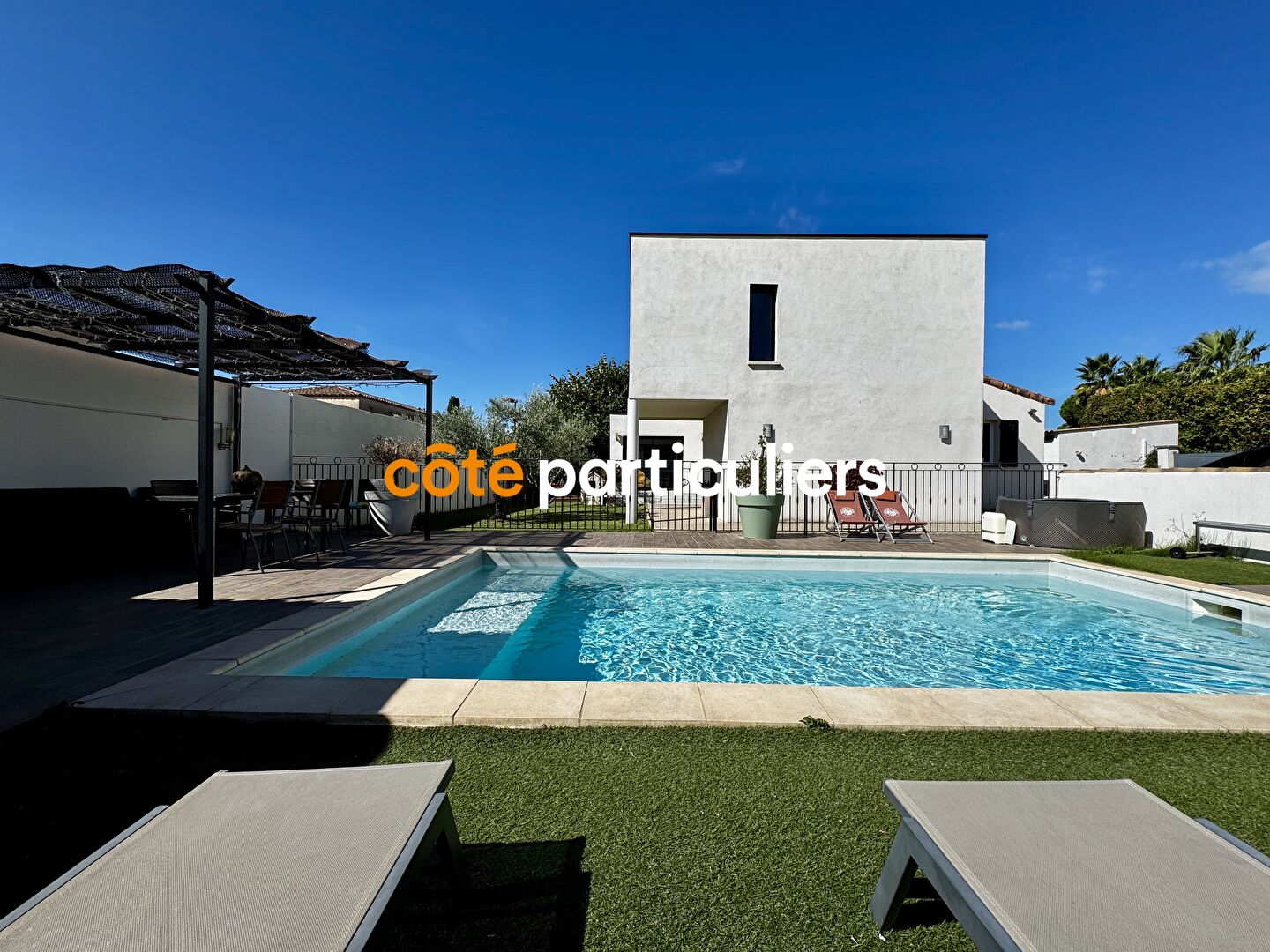 Agence immobilière de COTE PARTICULIERS -  Le Grau du Roi