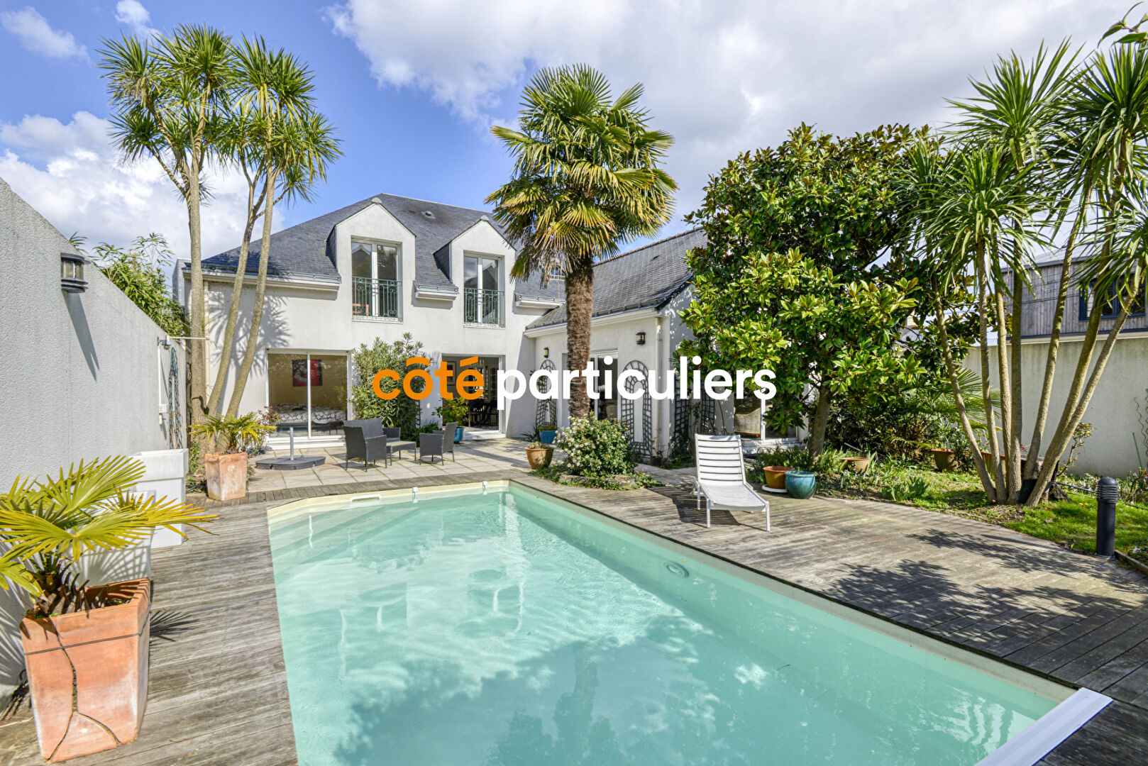 NANTES - - ZOLA / CANCLAUX - - MAISON de 326M2 UTILES - - 5 CHAMBRES - - PISCINE