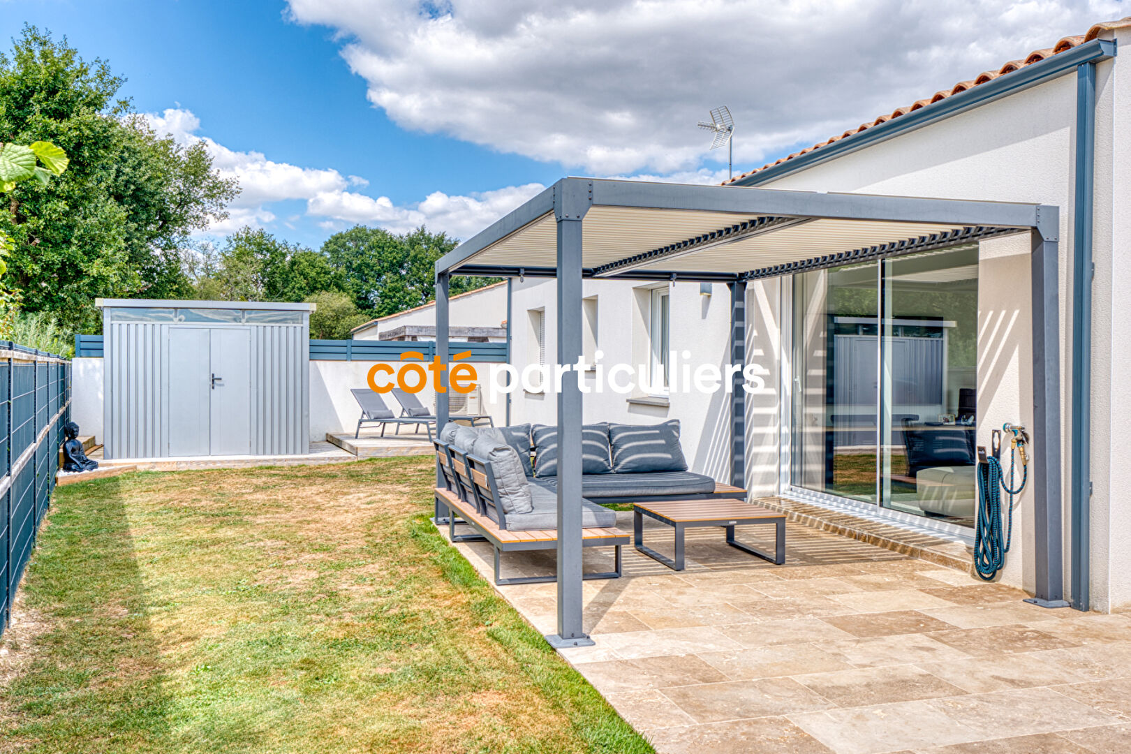 Photo SAINT GEORGE DE POINTINDOUX -- MAISON CONTEMPORAINE -- 124 M² UTILE -- PISCINE HORS-SOL -- PROCHE DE L'OCÉAN image 1/6