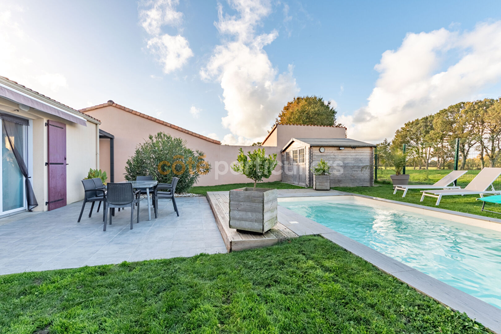 MOUILLERON-LE-CAPTIF -- MAISON -- 6 PIECES -- 4 CHAMBRES -- 127 M2 UTILE -- PLAIN-PIED -- PISCINE