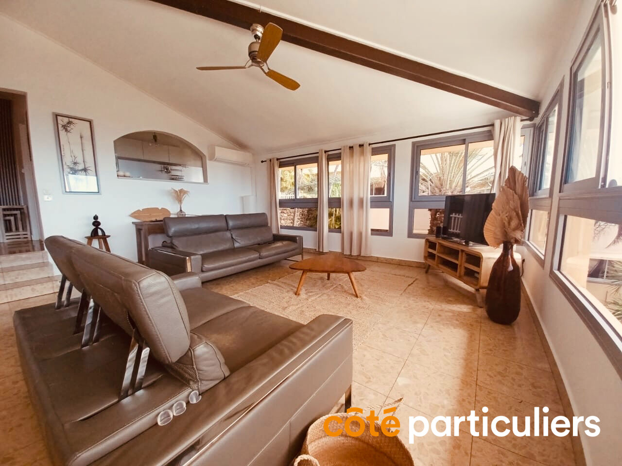Agence immobilière de COTE PARTICULIERS - Saint Gilles - La Réunion