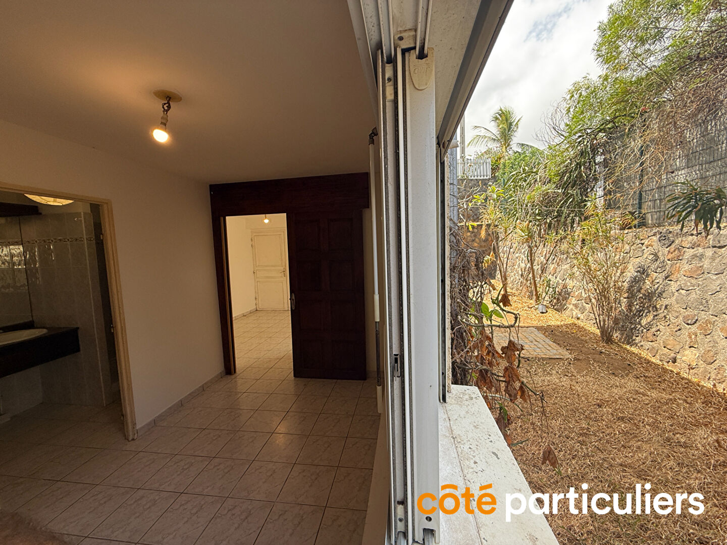 Agence immobilière de COTE PARTICULIERS - Saint Gilles - La Réunion