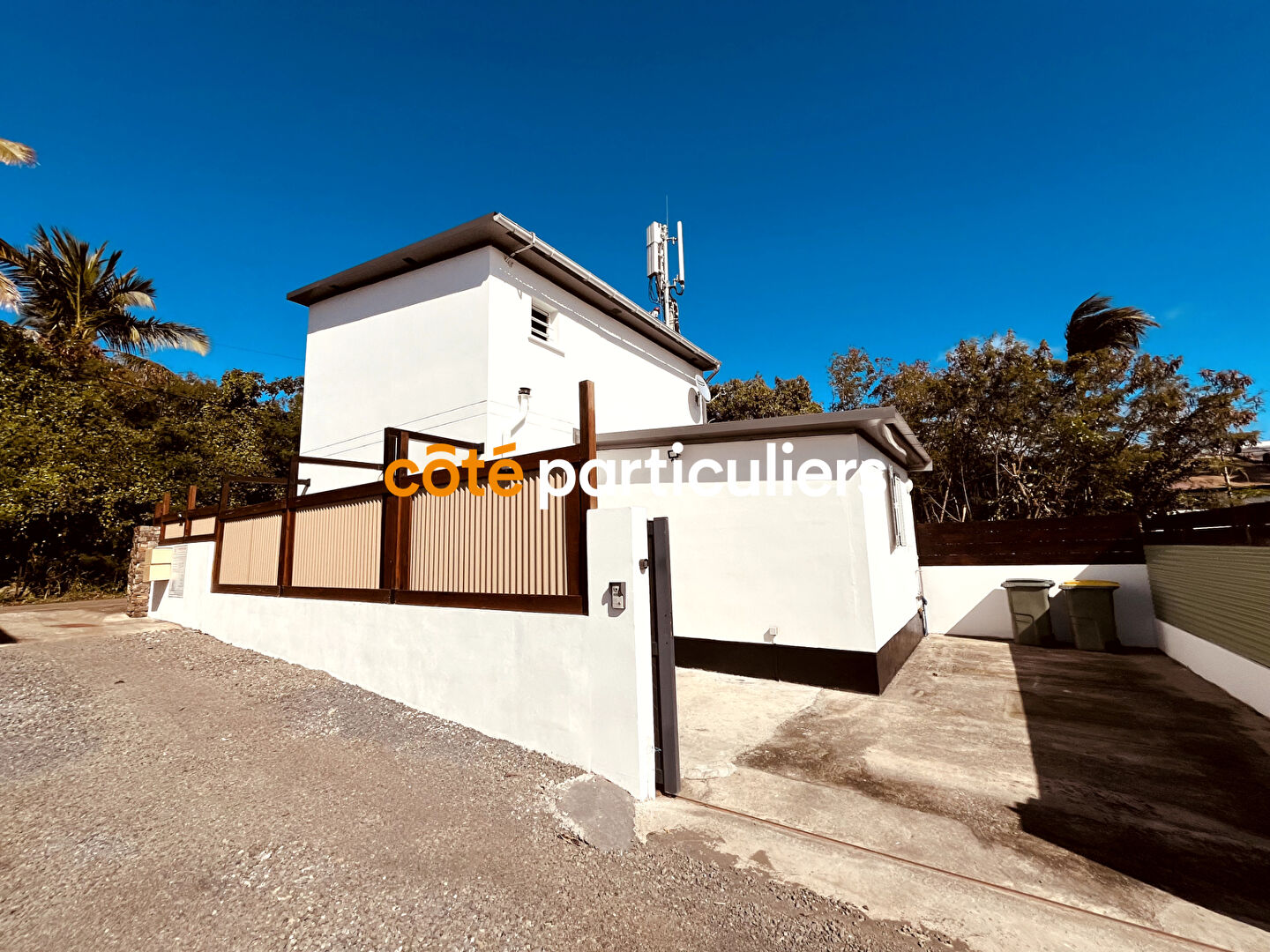 Photo A LOUER - MAISON T4 + VARANGUE - RIVIERE ST LOUIS image 2/6