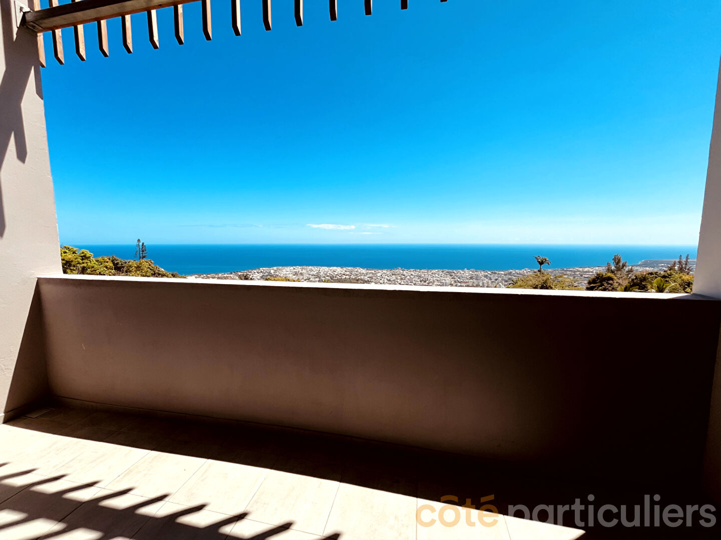 Agence immobilière de COTE PARTICULIERS - Saint Gilles - La Réunion