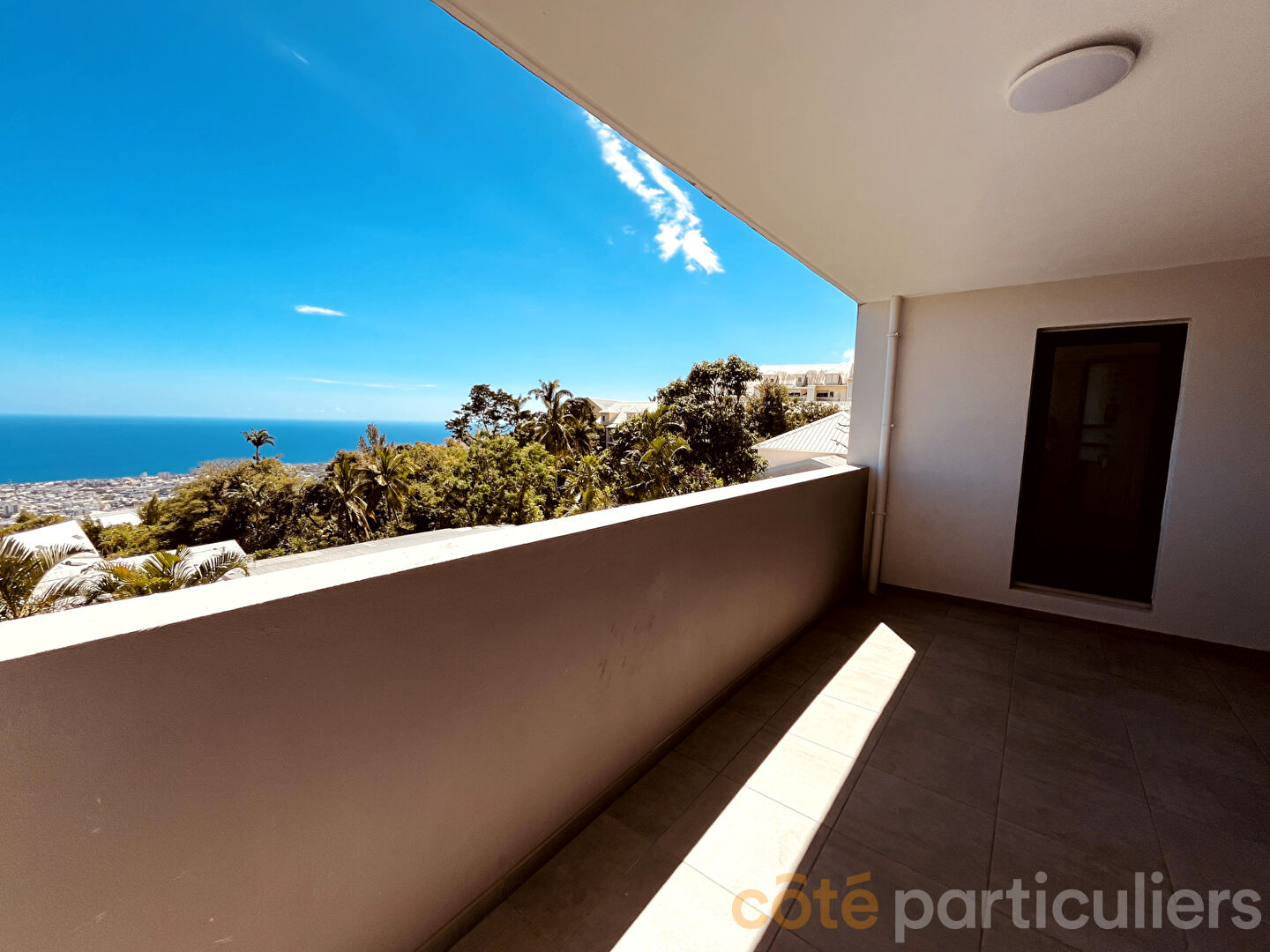 Photo A LOUER APPARTEMENT T4 - BELLEPIERRE image 1/6