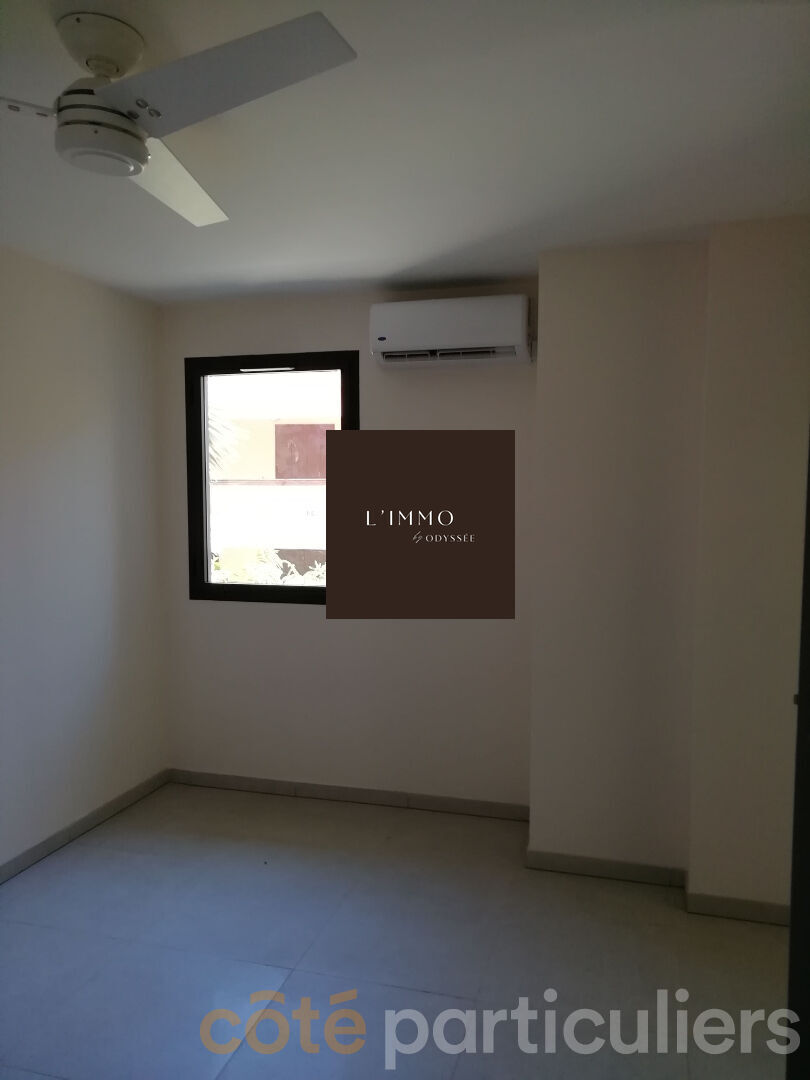 Photo A VENDRE - T3 DE 67 m2 - FRONT DE MER SAINT-PAUL image 3/5