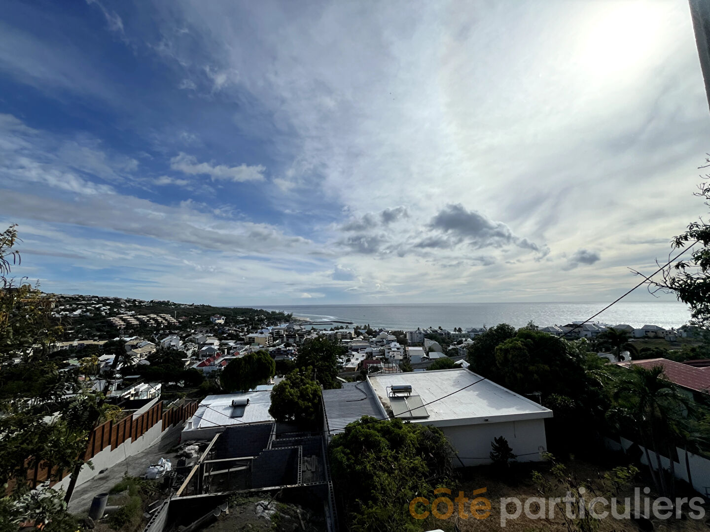 Agence immobilière de COTE PARTICULIERS - Saint Gilles - La Réunion