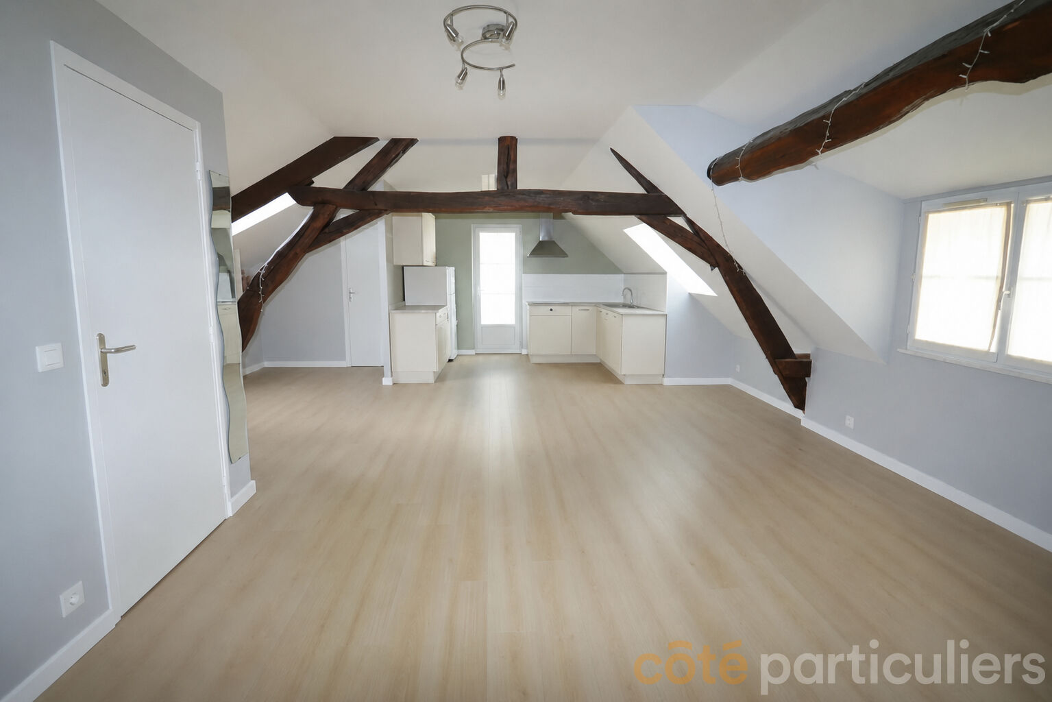 APPARTEMENT T3 + STATIONNEMENT - SAINT-CYR-EN-VAL (45590)