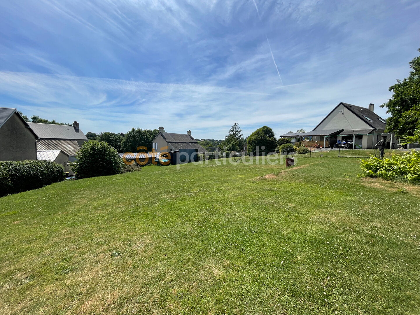 Terrain constructible à Moon Sur Elle 1039 m2