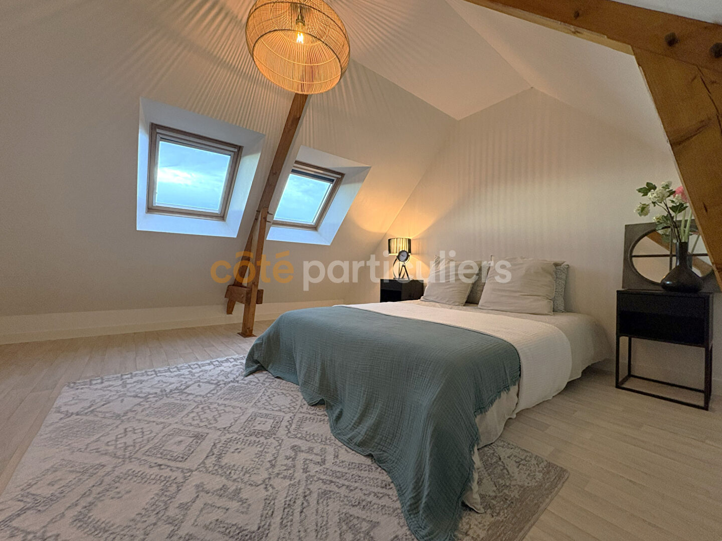 Photo SAINT COULOMB, centre, Maison de type 4. Jardin. Garage image 3/6