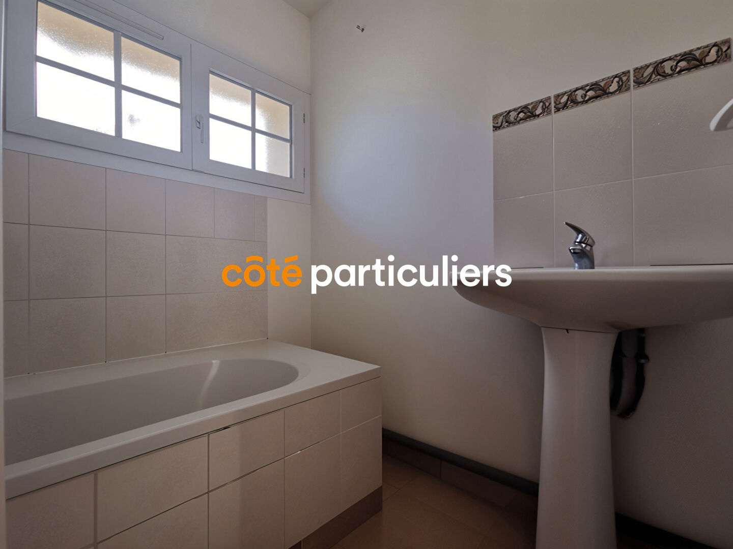 Photo Charmante maison 57 m² avec jardinet et grand garage - La Bonneville-sur-Iton image 5/6